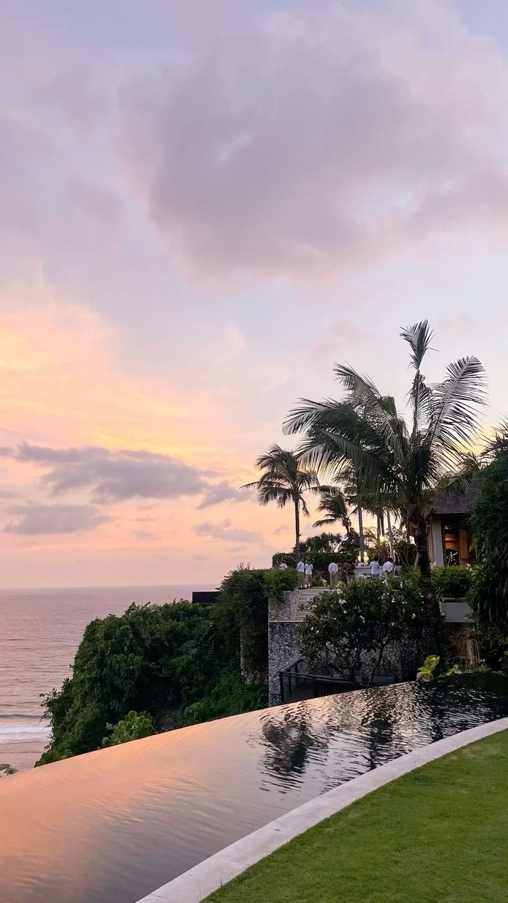 BALI photo 1